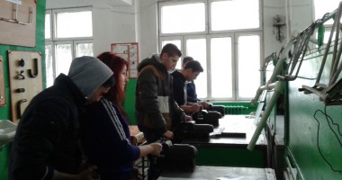 Stire din Cultură-Educație : Elevi de la Colegiul "Tomis" vor face practică în Spania