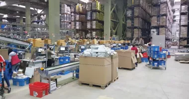 Comenzile de pe site-urile asiatice vor costa mai mult. Se adaugă o nouă taxă europeană