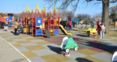 Stire din Cultură-Educație : "Iată, vin colindători!"