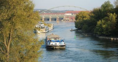 Stire din Actualitate : Navă sub pavilion românesc, manevrată de un comandant în stare de ebrietate