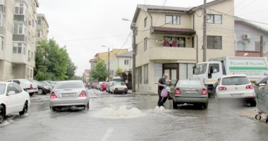 Stire din Social : Comandament pentru situații de urgență, la RAJA