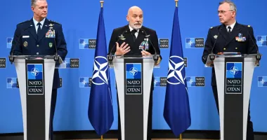 Stire din Actualitate : Comandantul SACEUR: Retragerea trupelor americane nu va afecta capacitatea de apărare a NATO în Europa