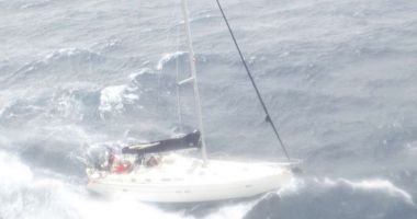 Comandantul Bogdan Rusu și echipajul său au salvat viața a patru marinari - 2