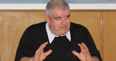 Stire din Politică-Administrație : Ce-au fost și ce-au ajuns! PRM la limita supraviețuirii, PNȚCD - bătaia calicilor pe ceaunul gol