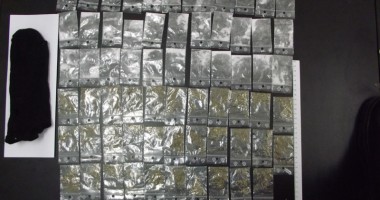 Stire din Eveniment : Combinație cu iz penal în cartierul CET: etnobotanice și arme albe