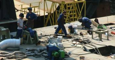 Stire din Economie : Comenzi noi cu 6,2% mai multe în industrie