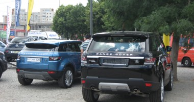 Stire din Economie : Comerțul cu auto - moto, în declin