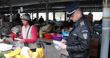 Stire din Eveniment : Comerțul ilicit,  în atenția polițiștilor  și jandarmilor