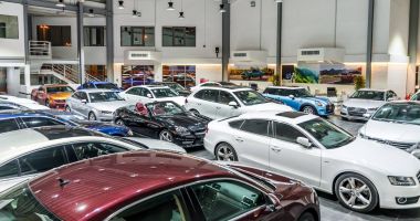 Stire din Economie : Comerțul auto-moto a prins viteză