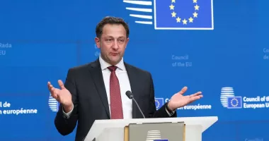 Stire din Actualitate : Comisarul european pentru agricultură avertizează împotriva utilizării alimentației ca armă de război
