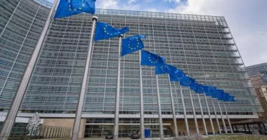 Lovitură pentru marile platforme. Comisia Europeană pregătește sancțiuni dure