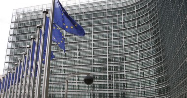Stire din Politică-Administrație : RAPORTUL CE / România ar trebui să facă mai mult pentru statul de drept