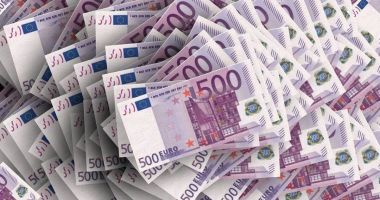 Stire din Economie : Comisia Europeană va emite obligaţiuni pe termen lung în valoare de 80 de miliarde de euro
