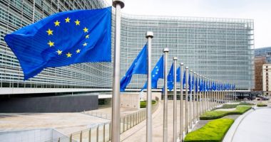 Comisia Europeană anchetează cauza creşterii preţurilor la energie