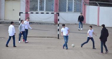 Stire din Social : Week-end sportiv  pentru elevii constănțeni