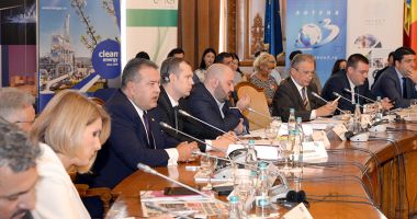 Stire din Economie : "România are șansa de a deveni un hub energetic regional"