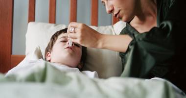 Stire din Social : Concediu medical pentru îngrijirea copilului bolnav.  Iată condițiile