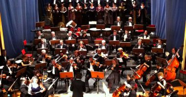 Stire din Cultură-Educație : Concert de Anul Nou, la Teatrul "Oleg Danovski"
