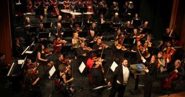 Stire din Cultură-Educație : Concert caritabil "Connecting Opera - A whole new world", la Pavilionul Expozițional