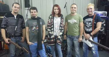 Stire din Cultură-Educație : Concert Desant, în Phoenix