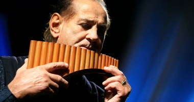 Stire din Cultură-Educație : Concert extraordinar Gheorghe Zamfir