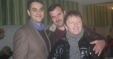Ștefan Hrușcă a cântat colinde pentru locuitorii comunei Peștera - 4