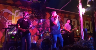 Stire din Cultură-Educație : Concert Proconsul, la Harlequin