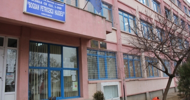 Stire din Cultură-Educație : Concurs de literatură, organizat de Școala nr. 12