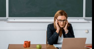 Stire din Cultură-Educație : Zăpăceală totală? Trei luni de mandat pentru directorii interimari, până pe 18 aprilie