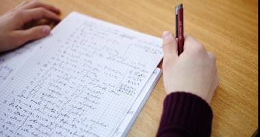 Stire din Cultură-Educație : Concurs școlar / Hai să arăți cât de bun ești la matematică!