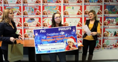 Moș Crăciun a venit la Carrefour, pentru copiii talentați la desen - 2