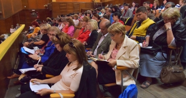 Stire din Cultură-Educație : Reîncepe cursa  pentru posturile de directori  de școli din Constanța
