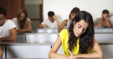 Stire din Cultură-Educație : Concursul pentru funcțiile de director, singurul mod de a elimina suspiciunile de politizare a şcolilor