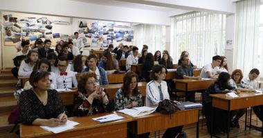 Elevii Liceului "Ovidius", premianți  la concursul "Și eu voi fi întreprinzător!" - 2