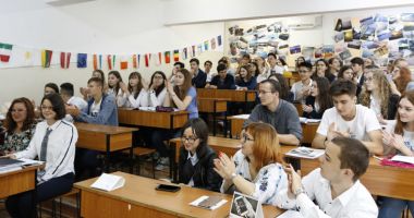 Elevii Liceului "Ovidius", premianți  la concursul "Și eu voi fi întreprinzător!" - 3