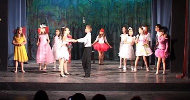 Emoții mari pentru concurenții "English Through Drama" - 2