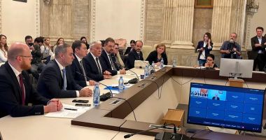 Stire din Economie : A fost votată noua conducere a BNR. Isărescu rămâne guvernator