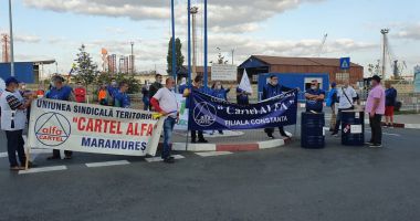 Stire din Economie : Conducerea companiei CSCT reanalizează decizia de concediere a trei lucrători