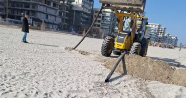 Stire din Social : Conductă îngropată în nisip care deversa în Marea Neagră, descoperită la Năvodari