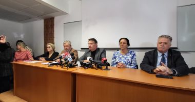 Stire din Social : Predare de ștafetă la Spitalul Județean Constanța. Mitroi: "Noul manager are la dispoziție 5 luni să facă schimbări"