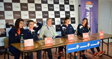 Stire din Sport : Tricolorele, pregătite să înfrunte Marea Britanie. Simona Halep, încântată de revenirea la Constanța