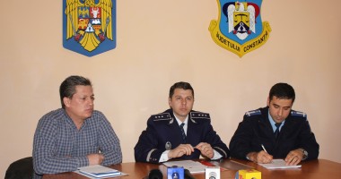 Stire din Eveniment : VIDEO/ Rețea de traficanți de etnobotanice, filată șase luni