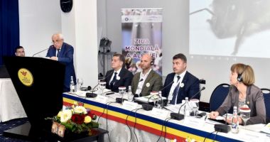 Stire din Economie : Conferință la nivel înalt dedicată albinelor și apiculturii