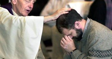 Stire din Fun : Un preot pleacă din parohie