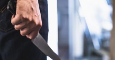 Stire din Eveniment : Femeie de 41 de ani, ucisă cu cruzime de soțul său, în urma unui conflict spontan