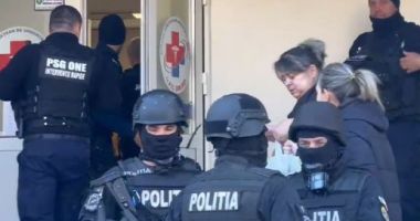 Stire din Eveniment : Conflict aplanat de jandarmi la Unitatea de Primiri Urgențe! Un bărbat a fost rănit