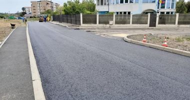Stire din Politică-Administrație : Administrația locală a îmbunătățit accesul rutier și pietonal în cartierul Km 5