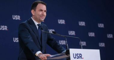 Stire din Politică-Administrație : Congresul USR a votat un mandat pentru constituirea unui pol de dreapta la alegerile din 2024