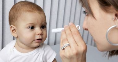 Mare grijă! Conjunctivita la copii este contagioasă