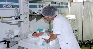 Stire din Sănătate : Un nou serviciu la Euromaterna. Ce se întâmplă cu bebelușii născuți prematur